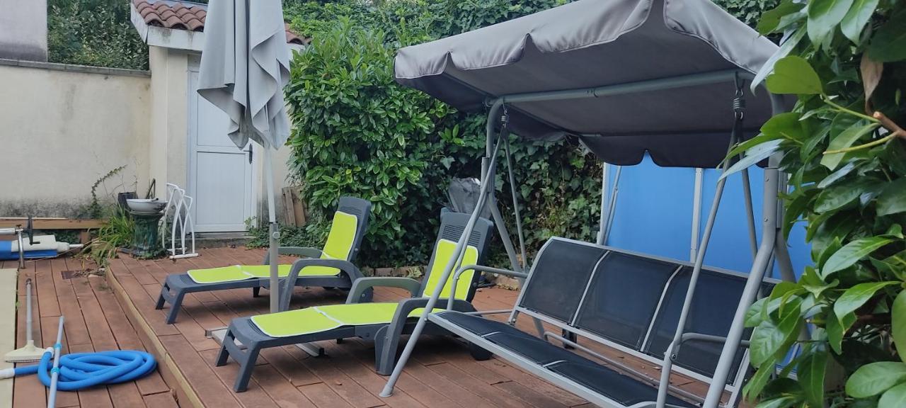 Maisonnette Avec Piscine Pres De La Gare Part Dieu *